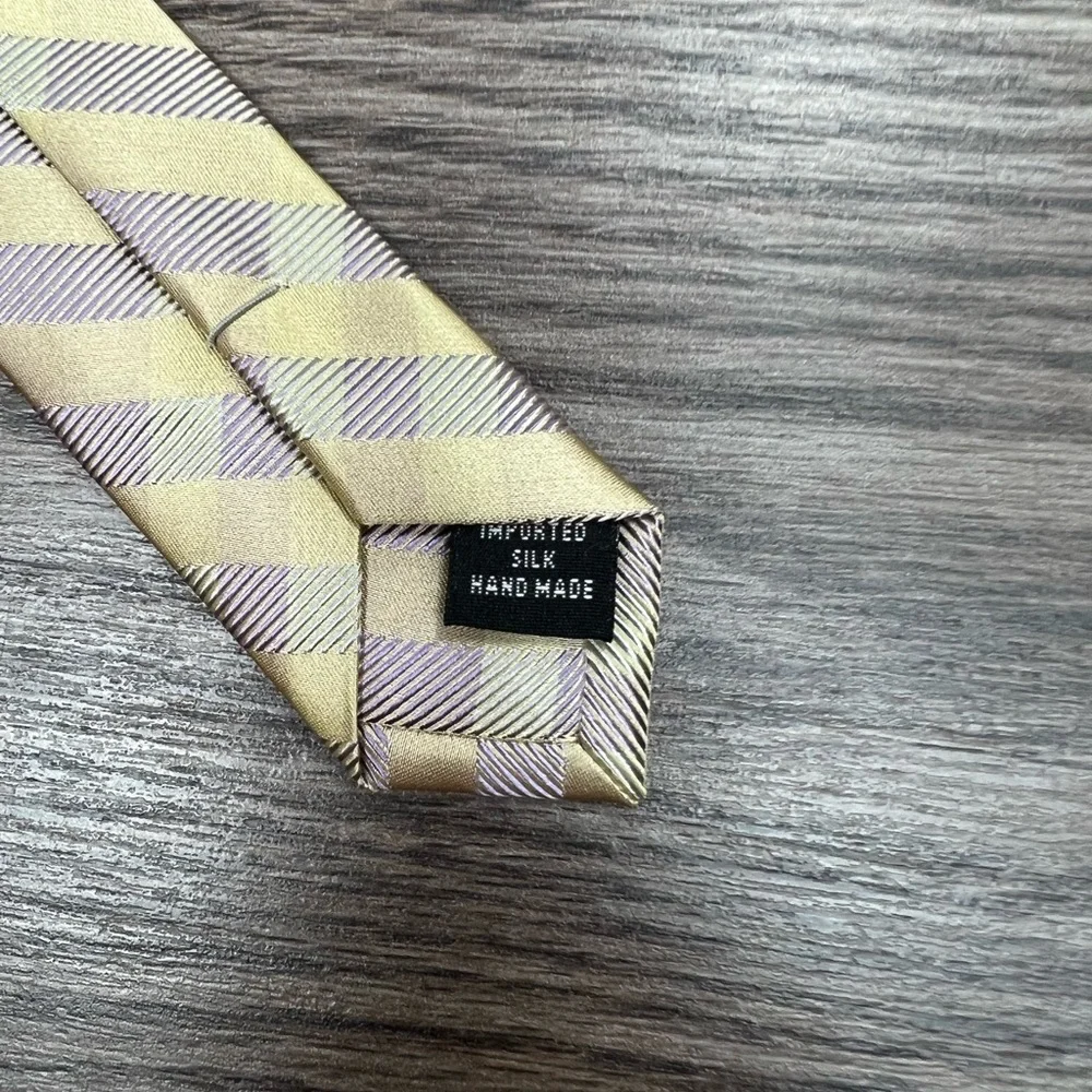 Kenneth Cole NWT Yellow & Lavender Plaid Silk Tie - Picture 4 of 5
